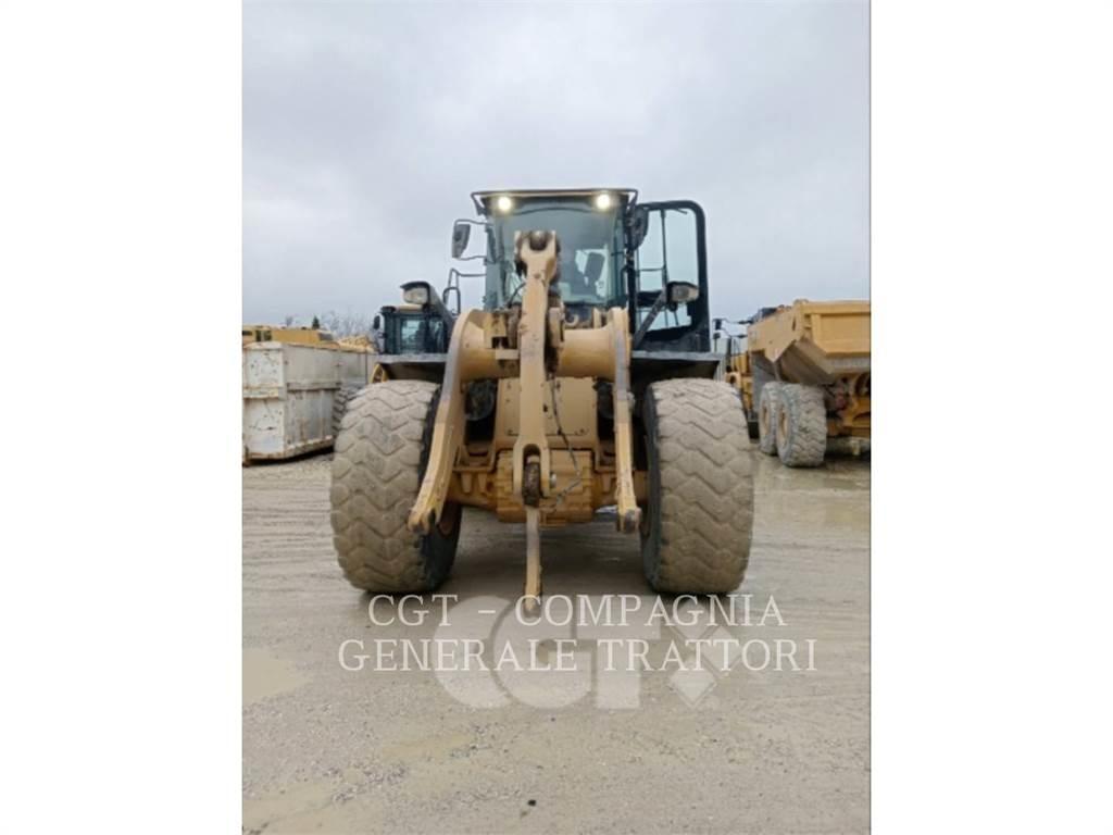 CAT 966M Kolesni nakladalci