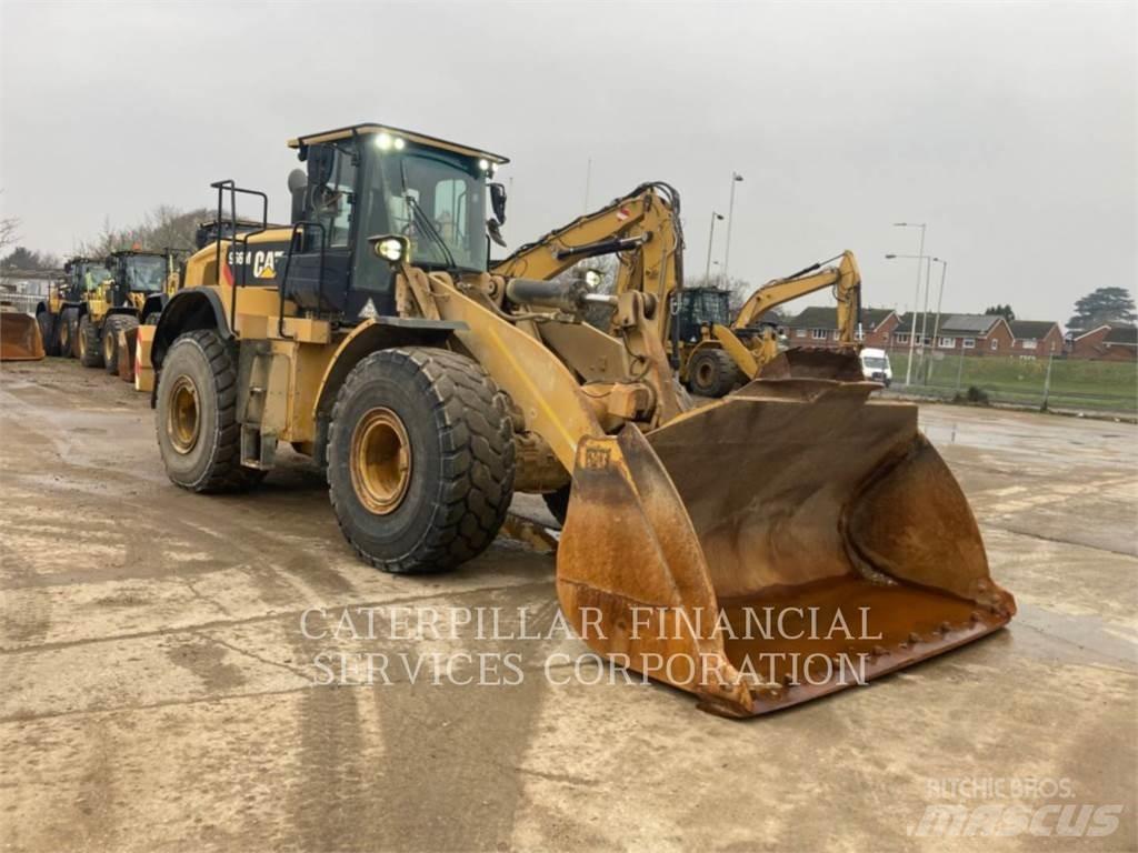 CAT 966M Kolesni nakladalci