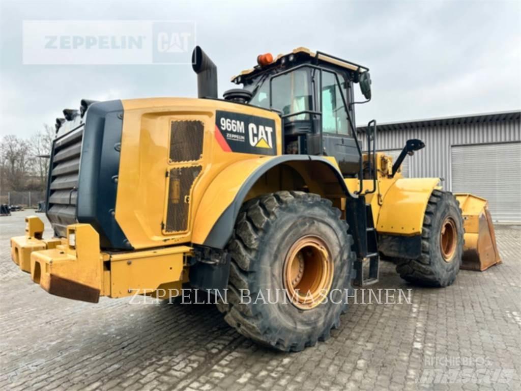 CAT 966M Kolesni nakladalci