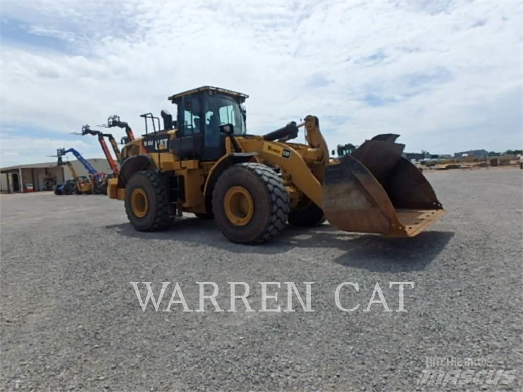 CAT 966M Kolesni nakladalci