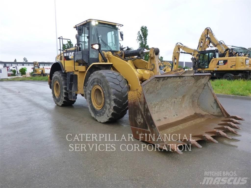 CAT 966M Kolesni nakladalci