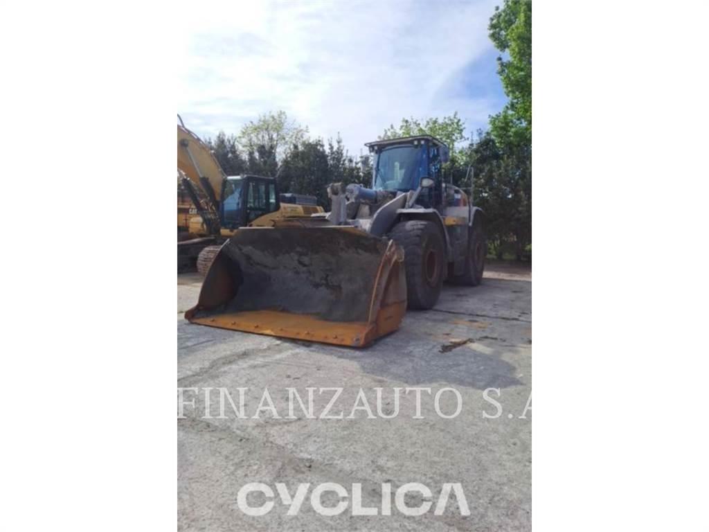CAT 966M Kolesni nakladalci