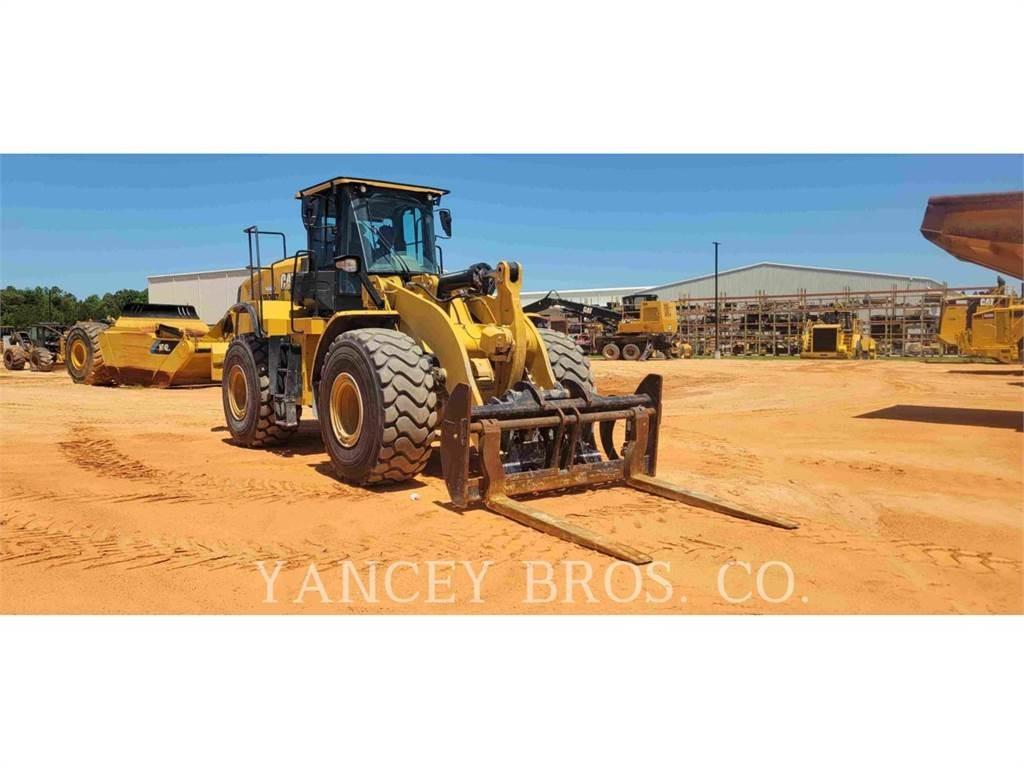 CAT 966M Kolesni nakladalci