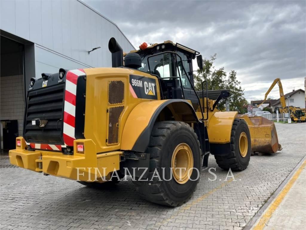 CAT 966M Kolesni nakladalci