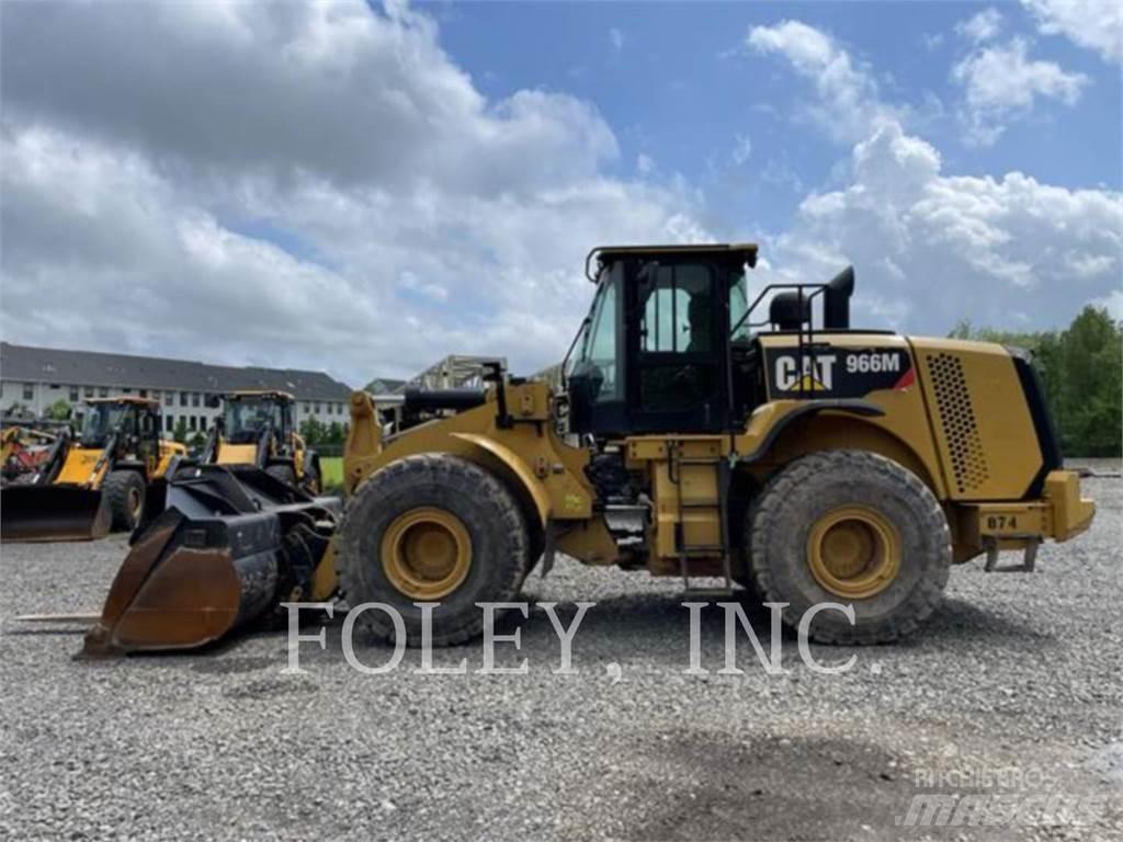 CAT 966M Kolesni nakladalci