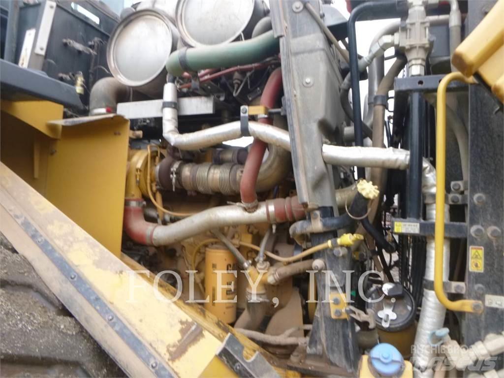 CAT 966M Kolesni nakladalci