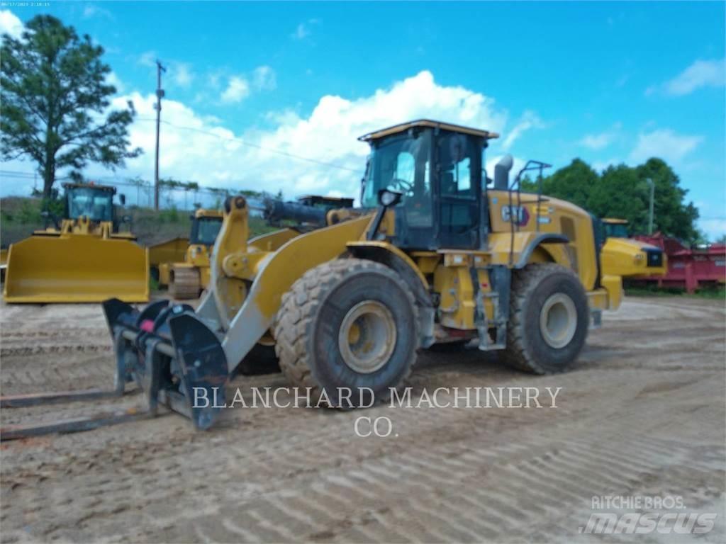 CAT 966M Kolesni nakladalci