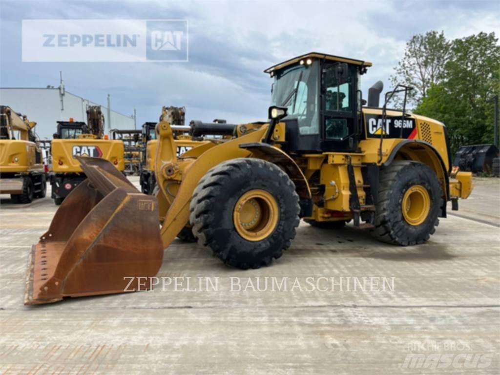 CAT 966M Kolesni nakladalci