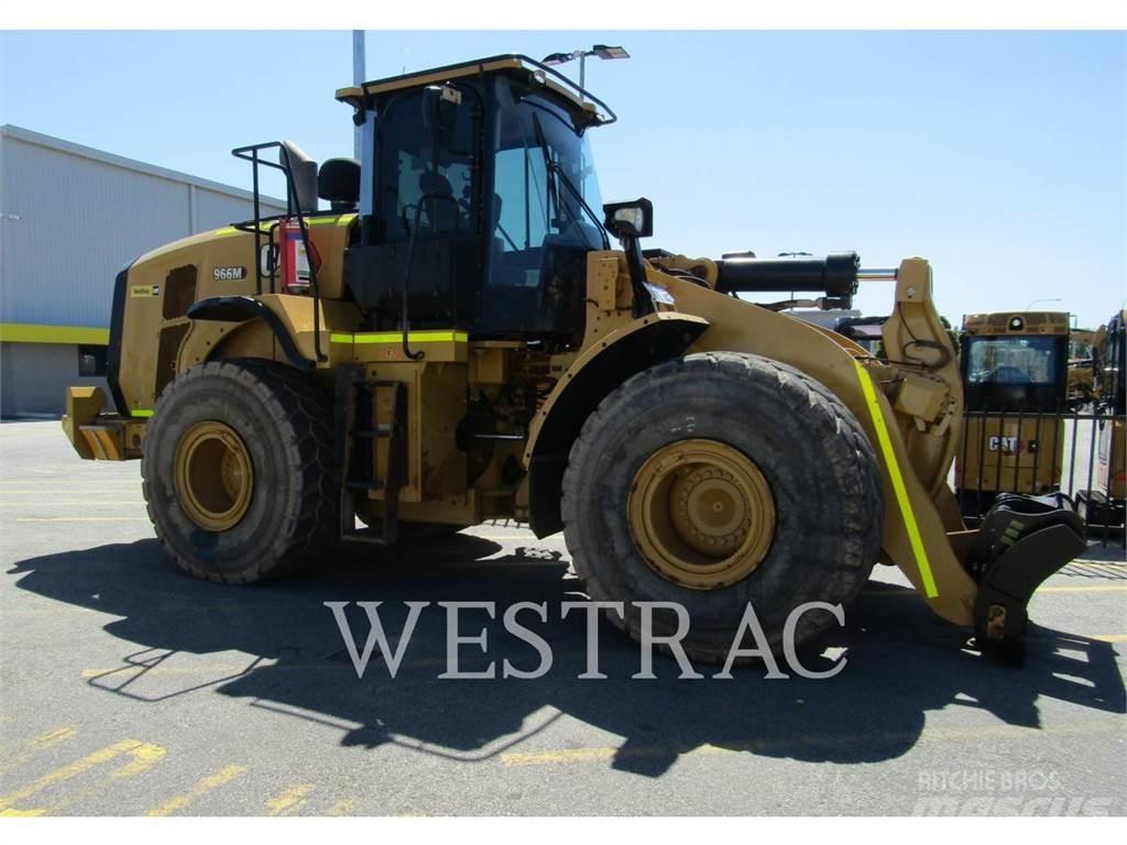 CAT 966M Kolesni nakladalci