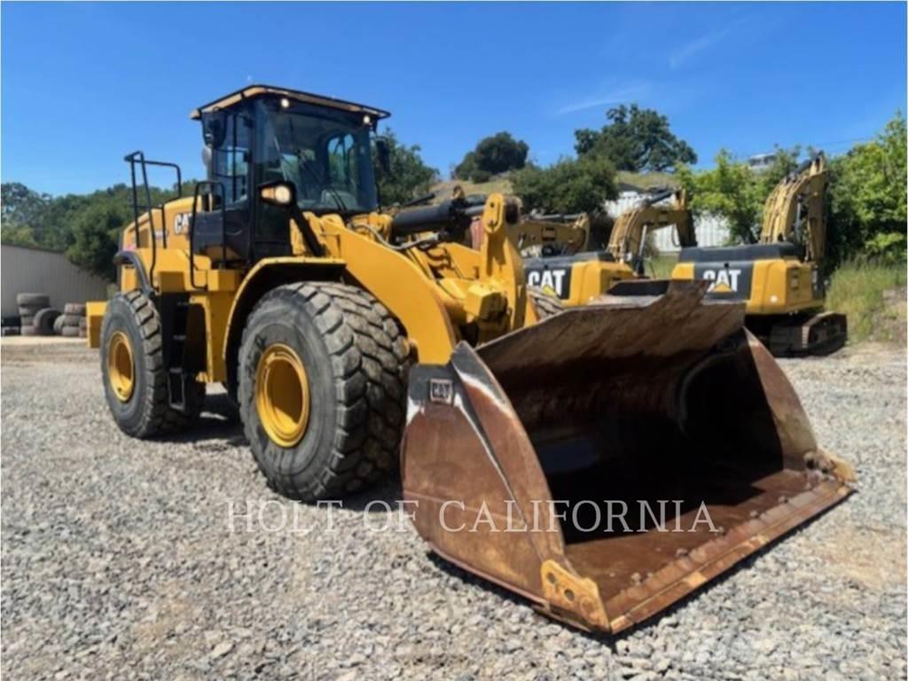 CAT 966M Kolesni nakladalci