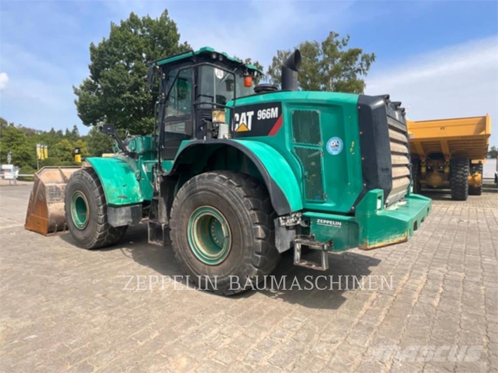 CAT 966M Kolesni nakladalci