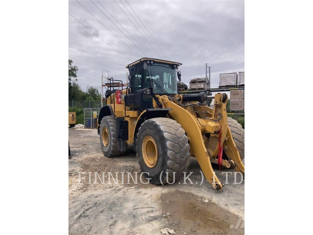 CAT 966M Kolesni nakladalci