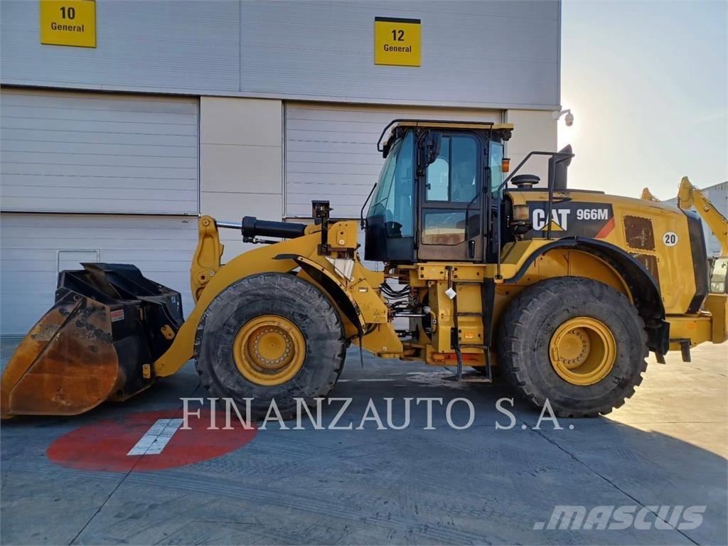 CAT 966M Kolesni nakladalci