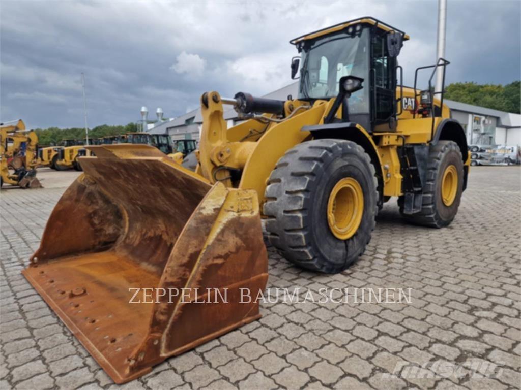 CAT 966M Kolesni nakladalci