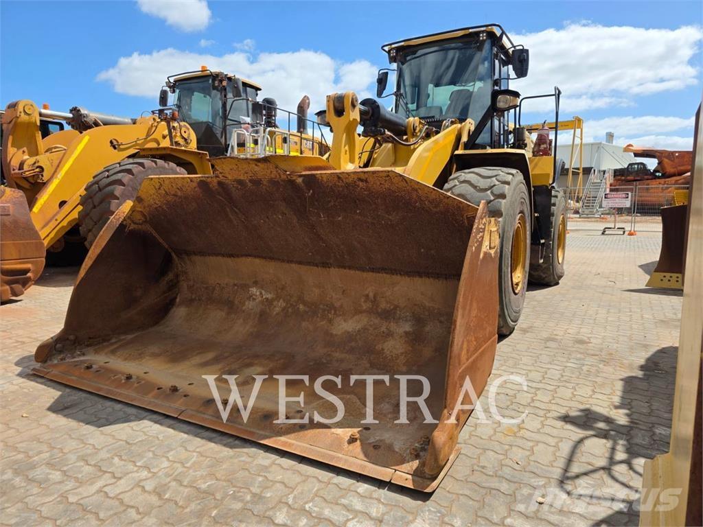 CAT 966M Kolesni nakladalci