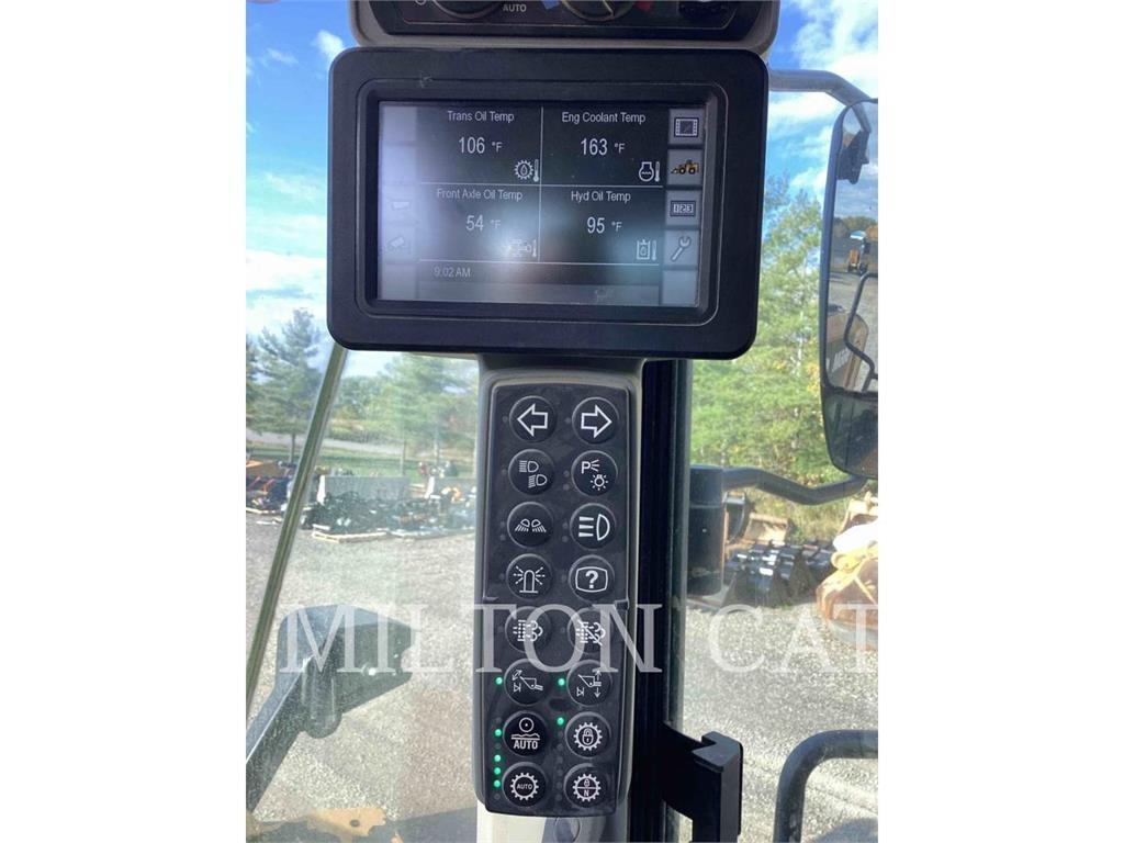 CAT 966M Kolesni nakladalci