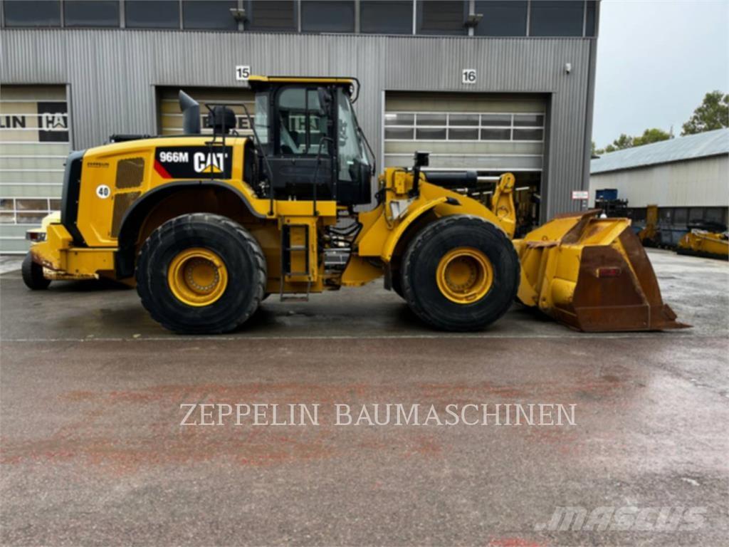 CAT 966M Kolesni nakladalci