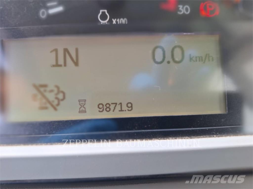 CAT 966M Kolesni nakladalci