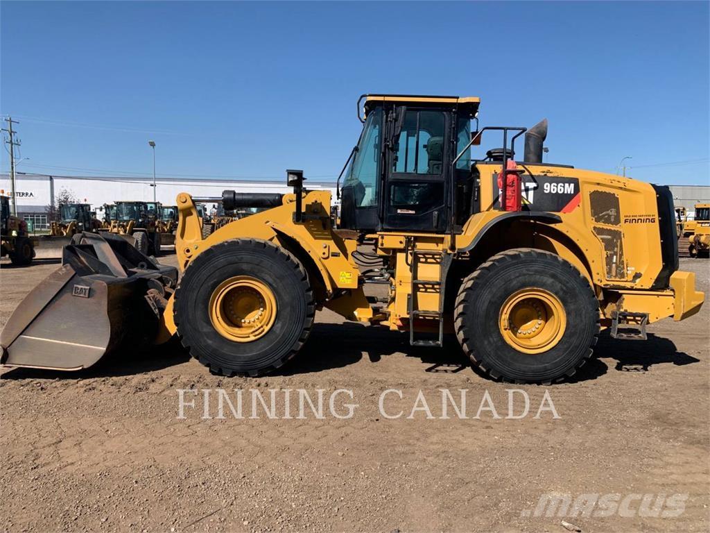 CAT 966M Kolesni nakladalci