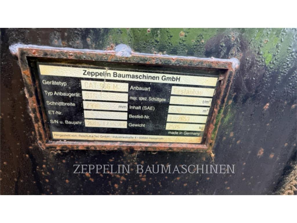 CAT 966M Kolesni nakladalci