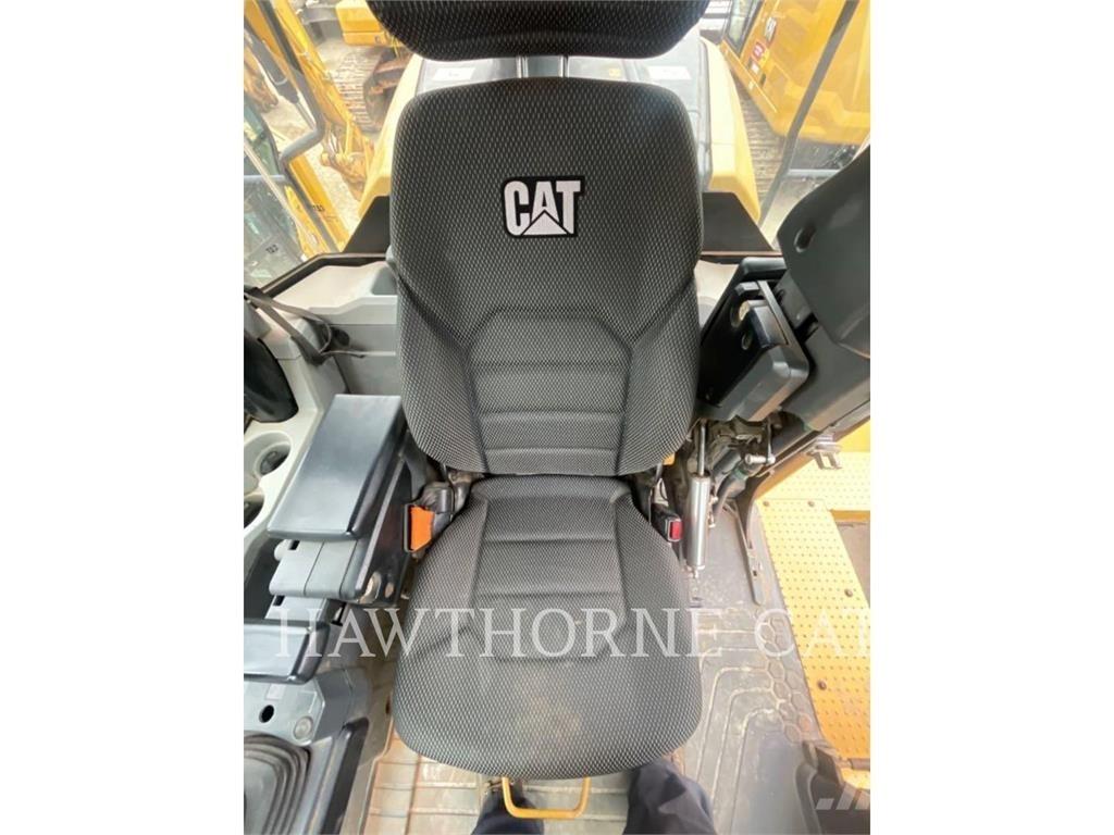 CAT 966M Kolesni nakladalci