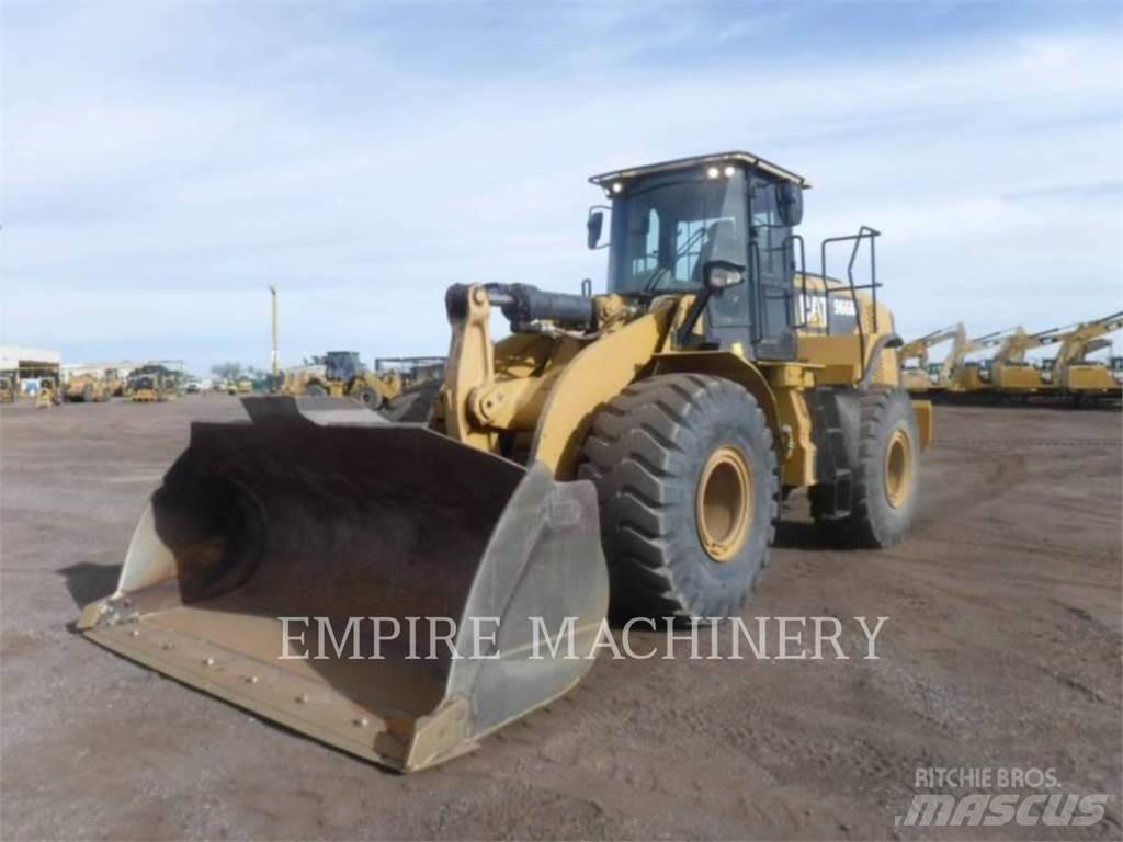 CAT 966M FC Kolesni nakladalci