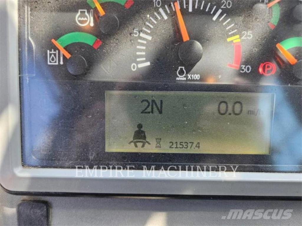 CAT 966M WH Kolesni nakladalci