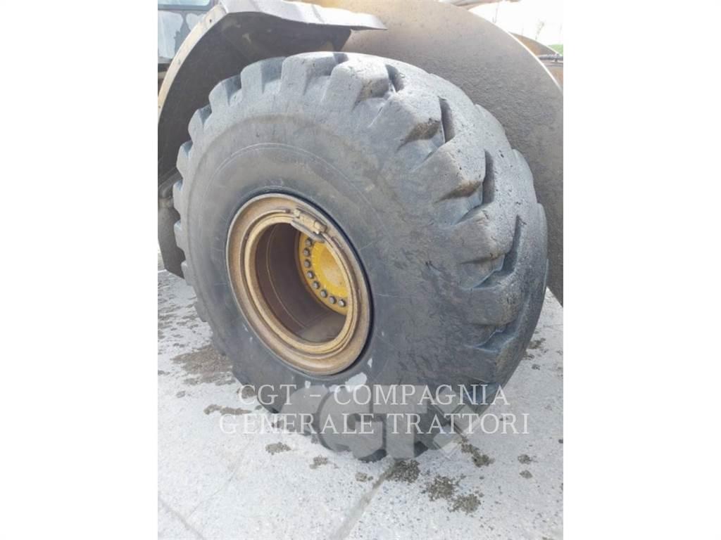 CAT 966M XE Kolesni nakladalci