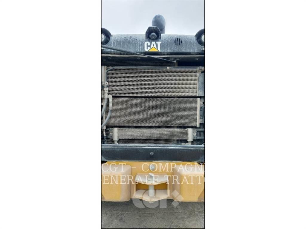 CAT 966M XE Kolesni nakladalci