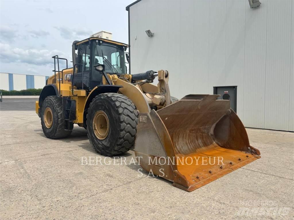 CAT 966M XE Kolesni nakladalci