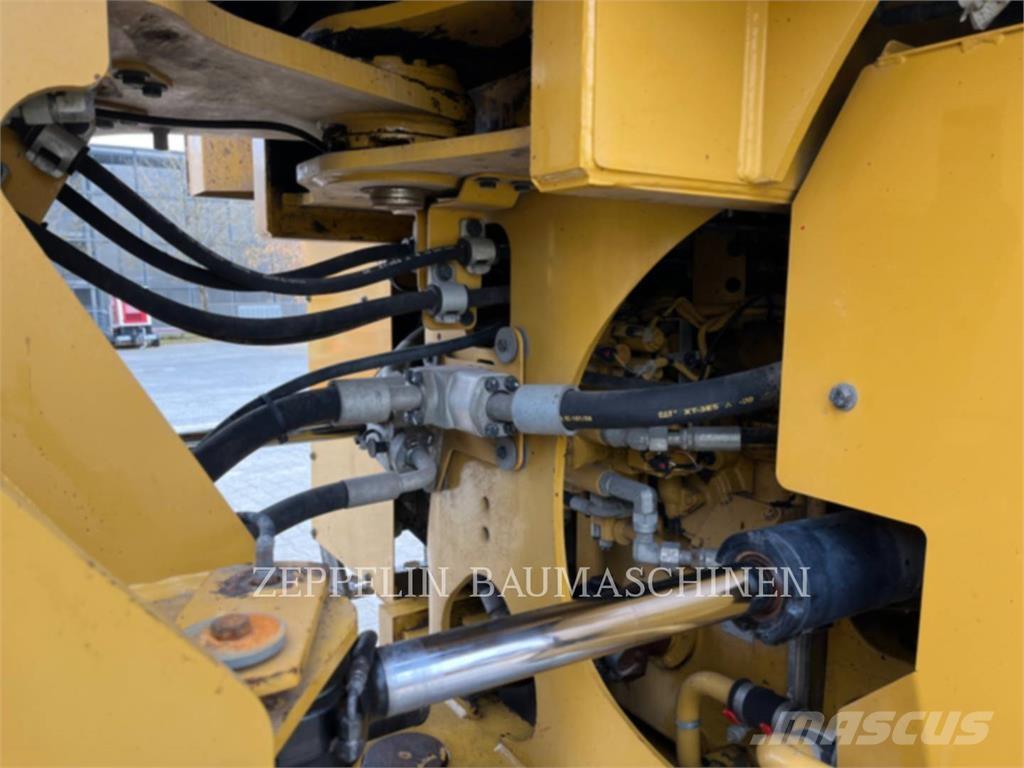 CAT 966MXE Kolesni nakladalci