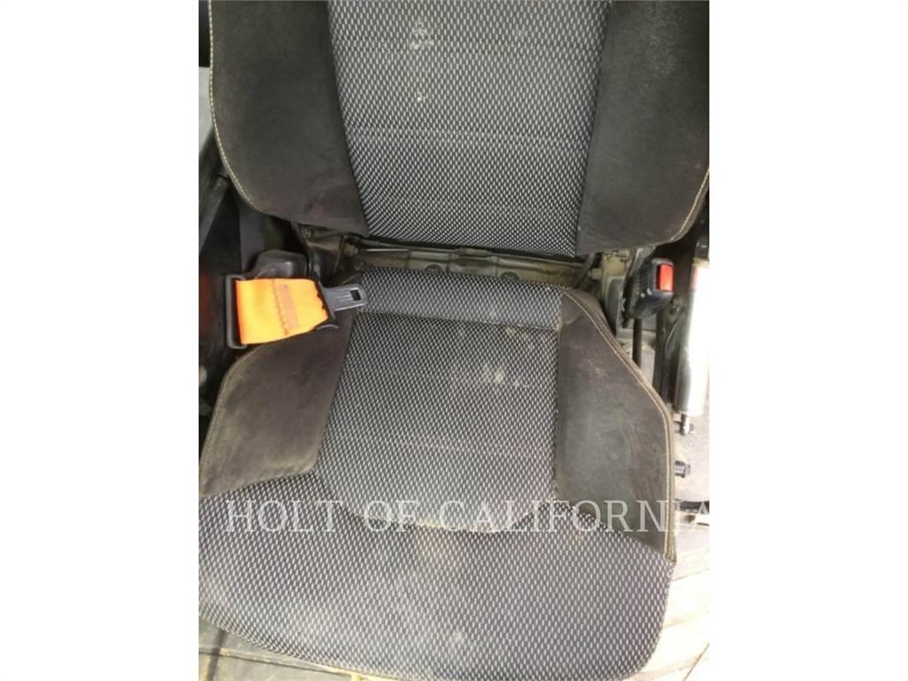 CAT 972 Kolesni nakladalci
