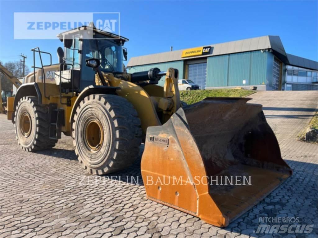 CAT 972 Kolesni nakladalci