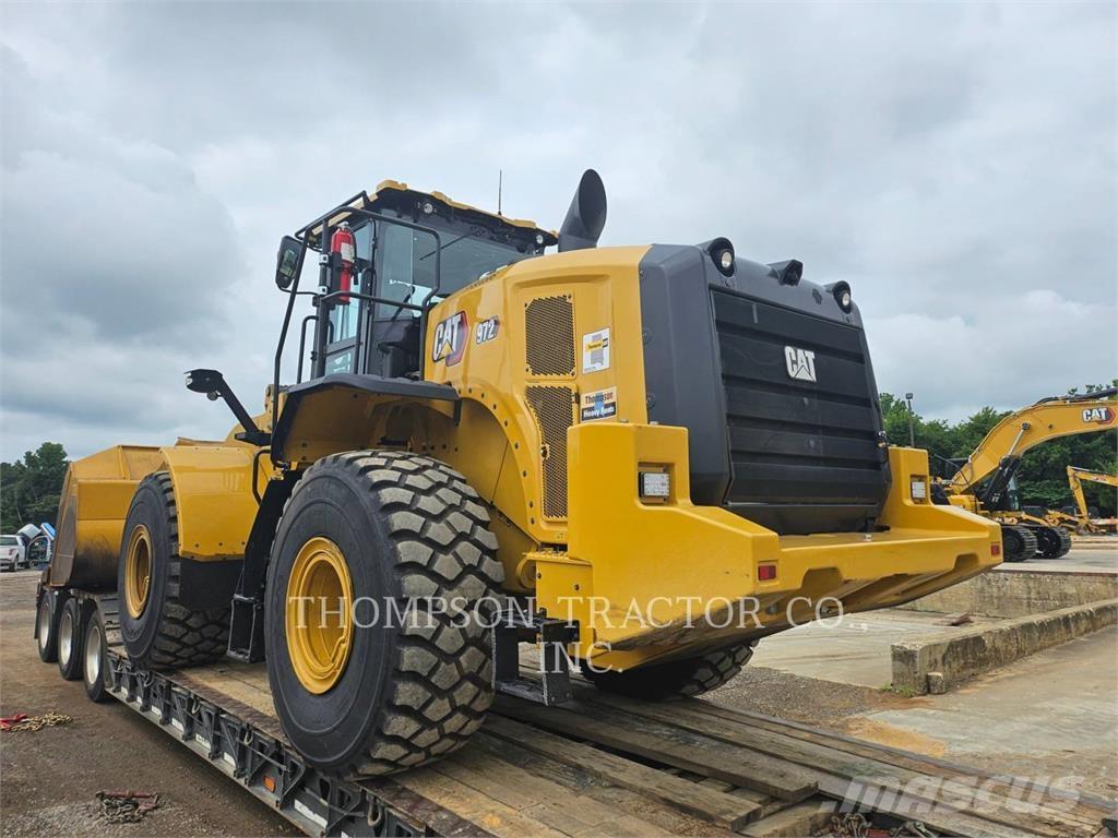 CAT 972 Kolesni nakladalci