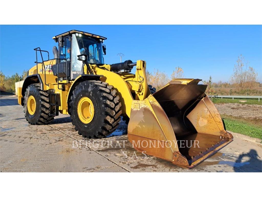 CAT 972 Kolesni nakladalci