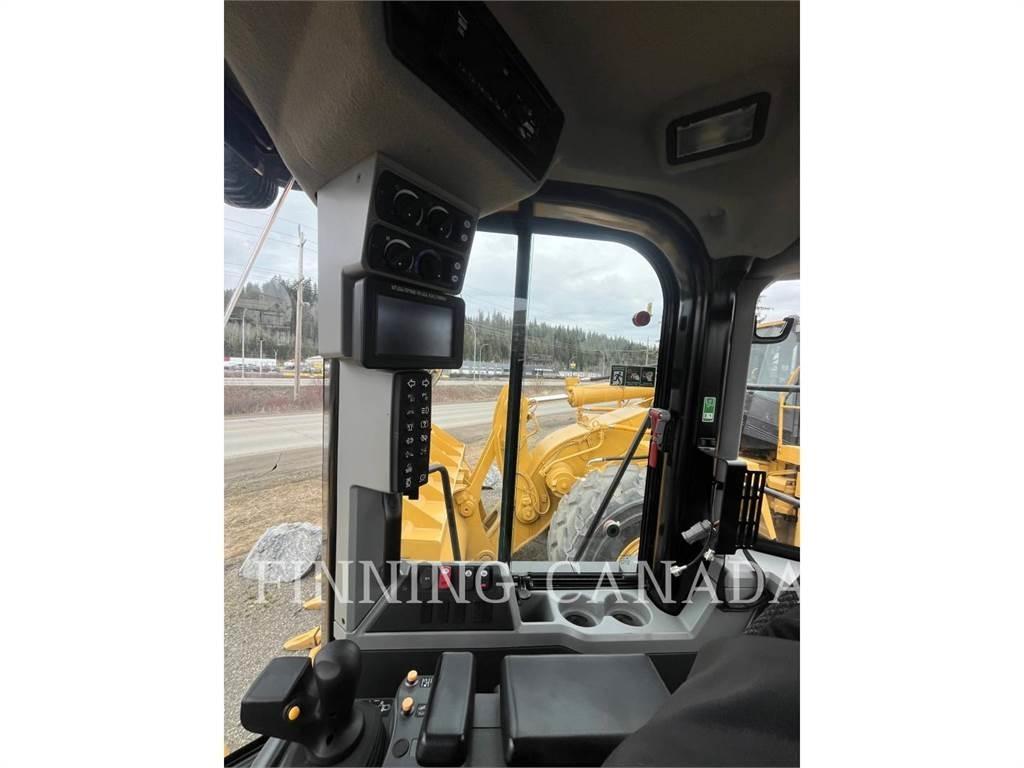 CAT 972 MXE Kolesni nakladalci