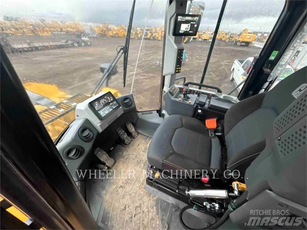 CAT 972 QC Kolesni nakladalci