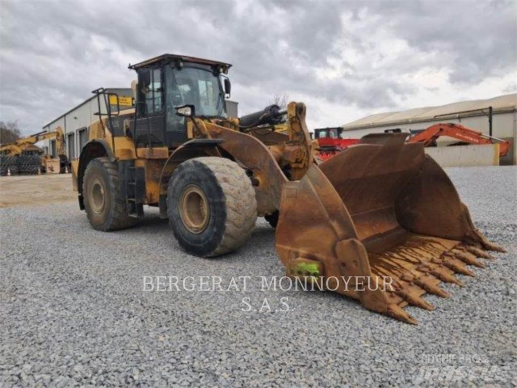 CAT 972K Kolesni nakladalci
