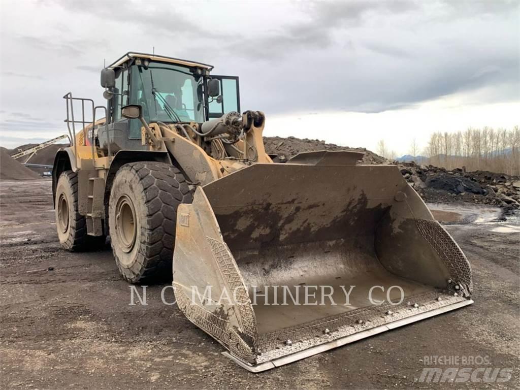 CAT 972K Kolesni nakladalci