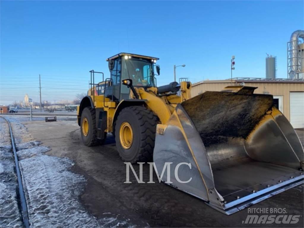 CAT 972M Kolesni nakladalci