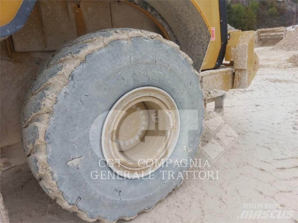 CAT 972M Kolesni nakladalci