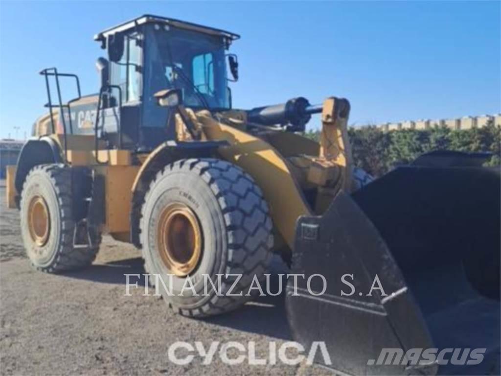 CAT 972M Kolesni nakladalci
