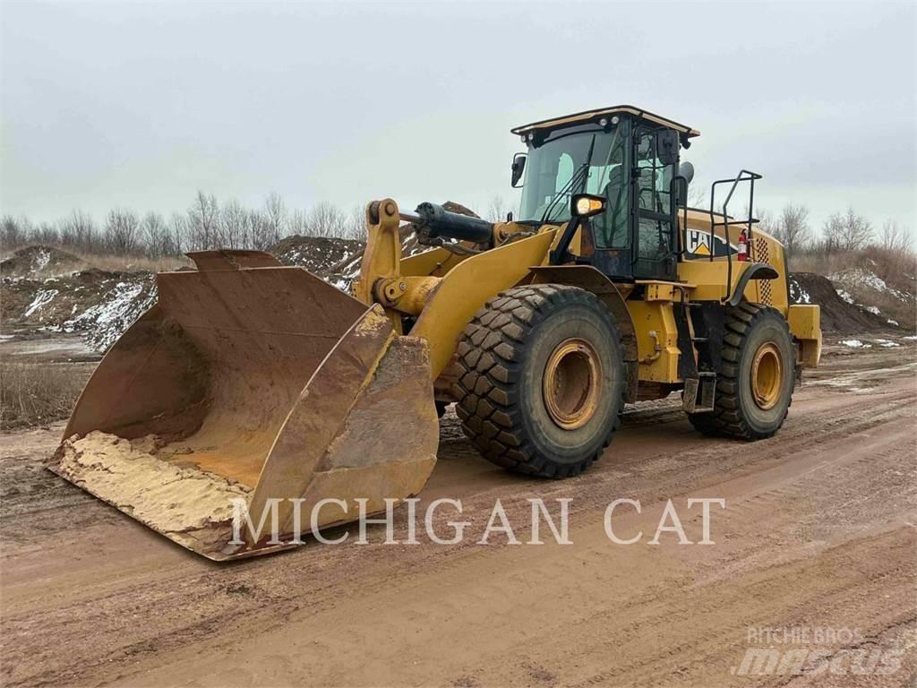 CAT 972M Kolesni nakladalci