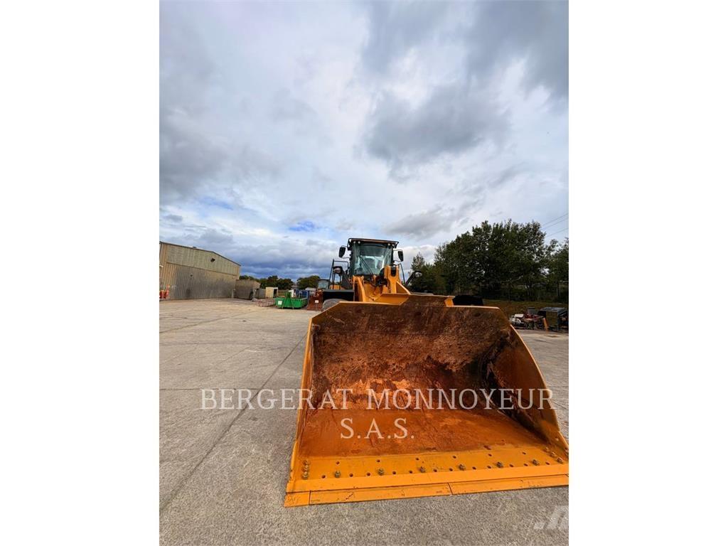 CAT 972M Kolesni nakladalci