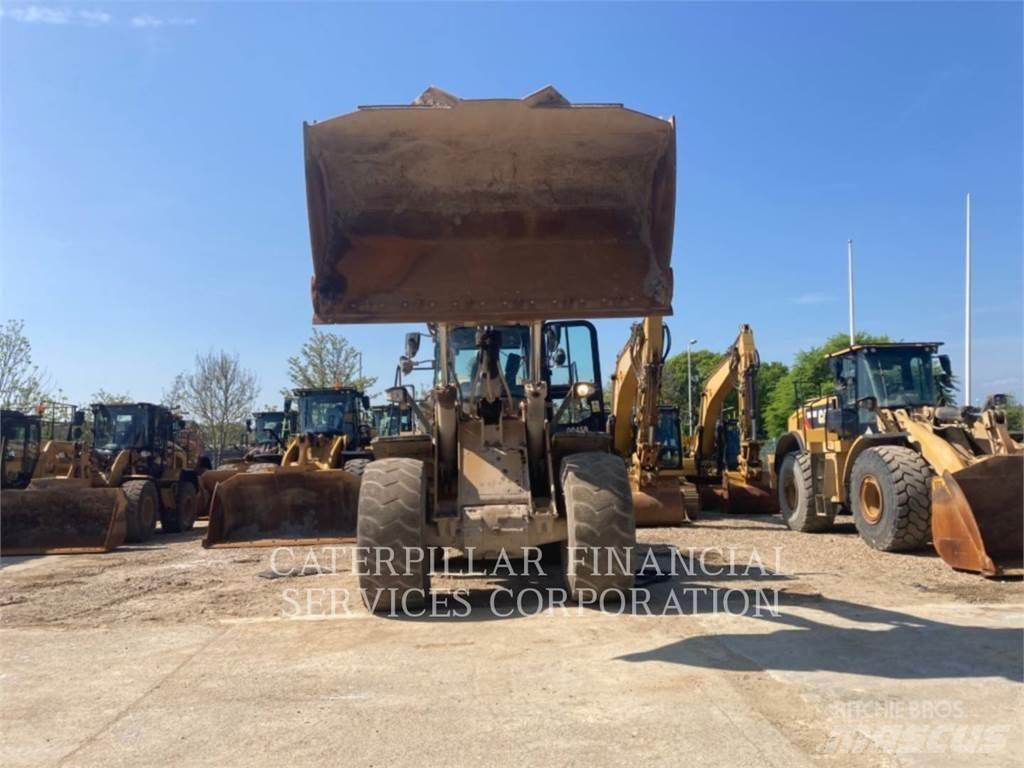 CAT 972M Kolesni nakladalci