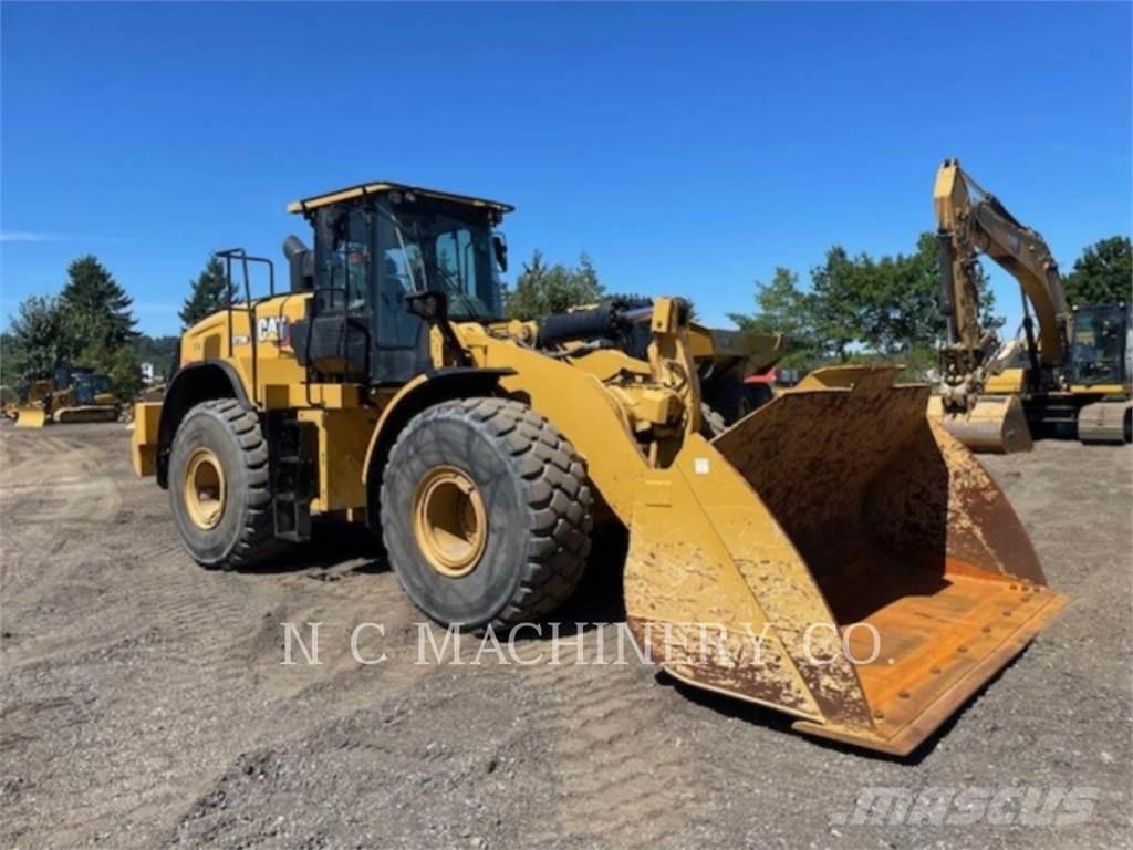 CAT 972M Kolesni nakladalci