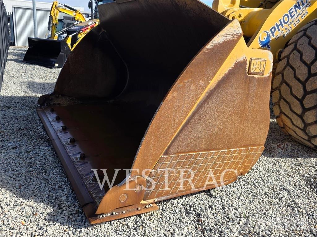 CAT 972M Kolesni nakladalci