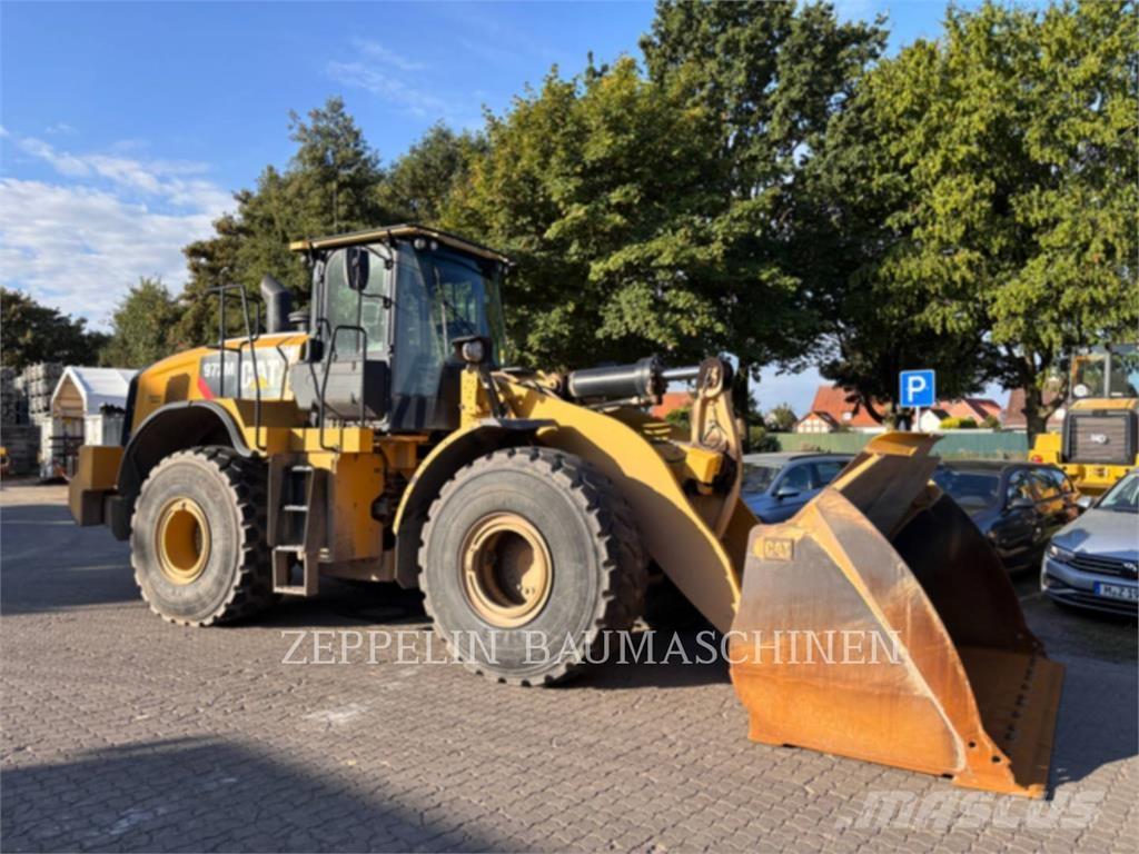 CAT 972M Kolesni nakladalci