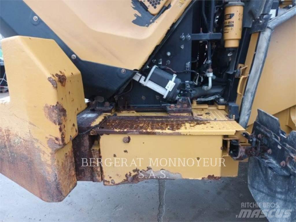 CAT 972M XE Kolesni nakladalci