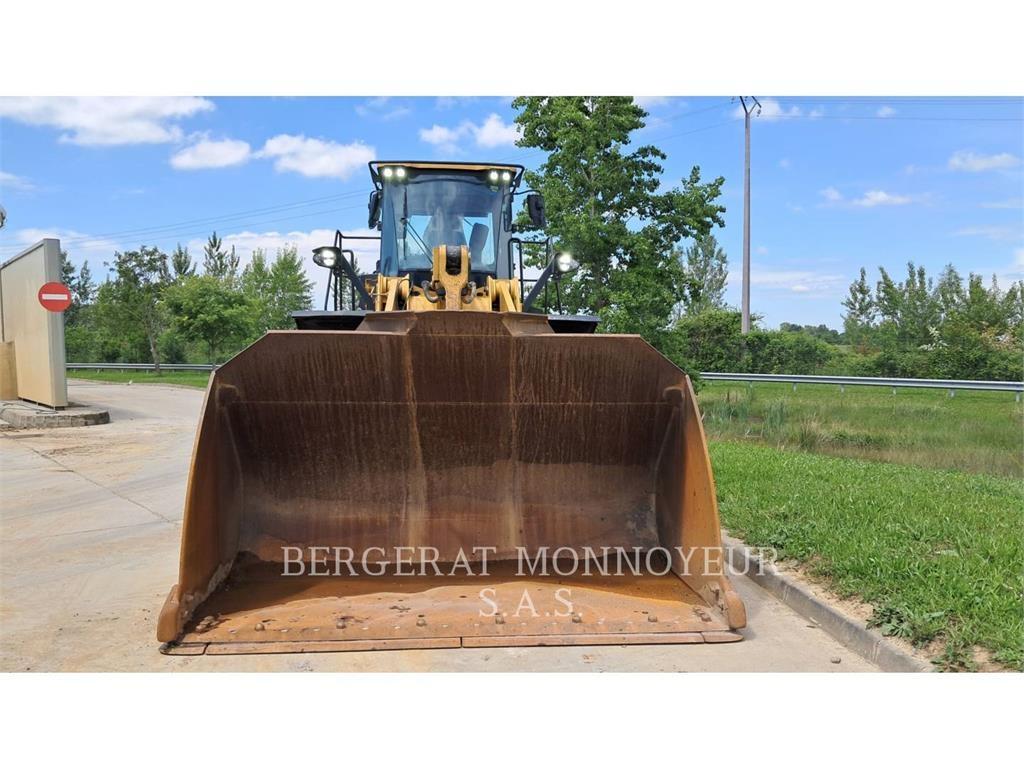 CAT 972M XE Kolesni nakladalci